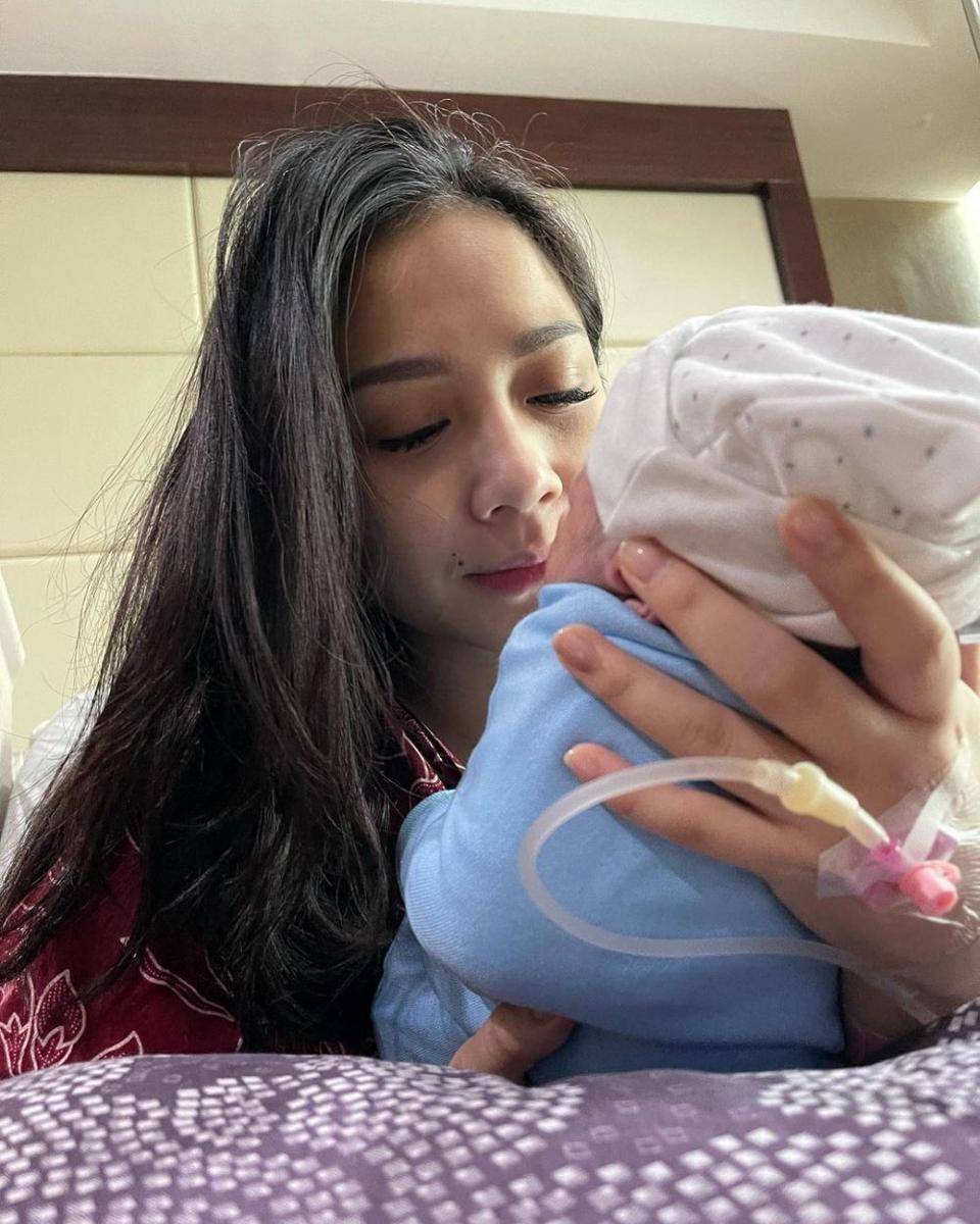 momen kelahiran anak ke 2 Raffi Ahmad dan Nagita Slavina (instagram.com/raffinagita1717)