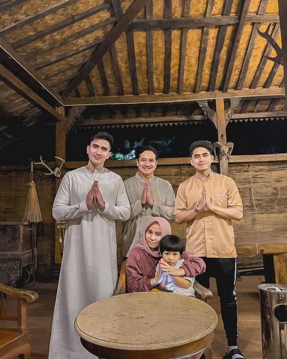 Verrell Bramasta, Athalla Naufal, dan sang ayah (Instagram.com/bramastavrl/)