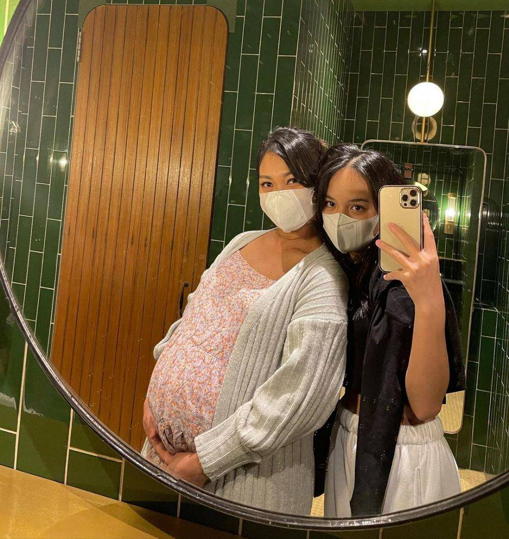 potret kehamilan Nola B3 (instagram.com/riafinola)