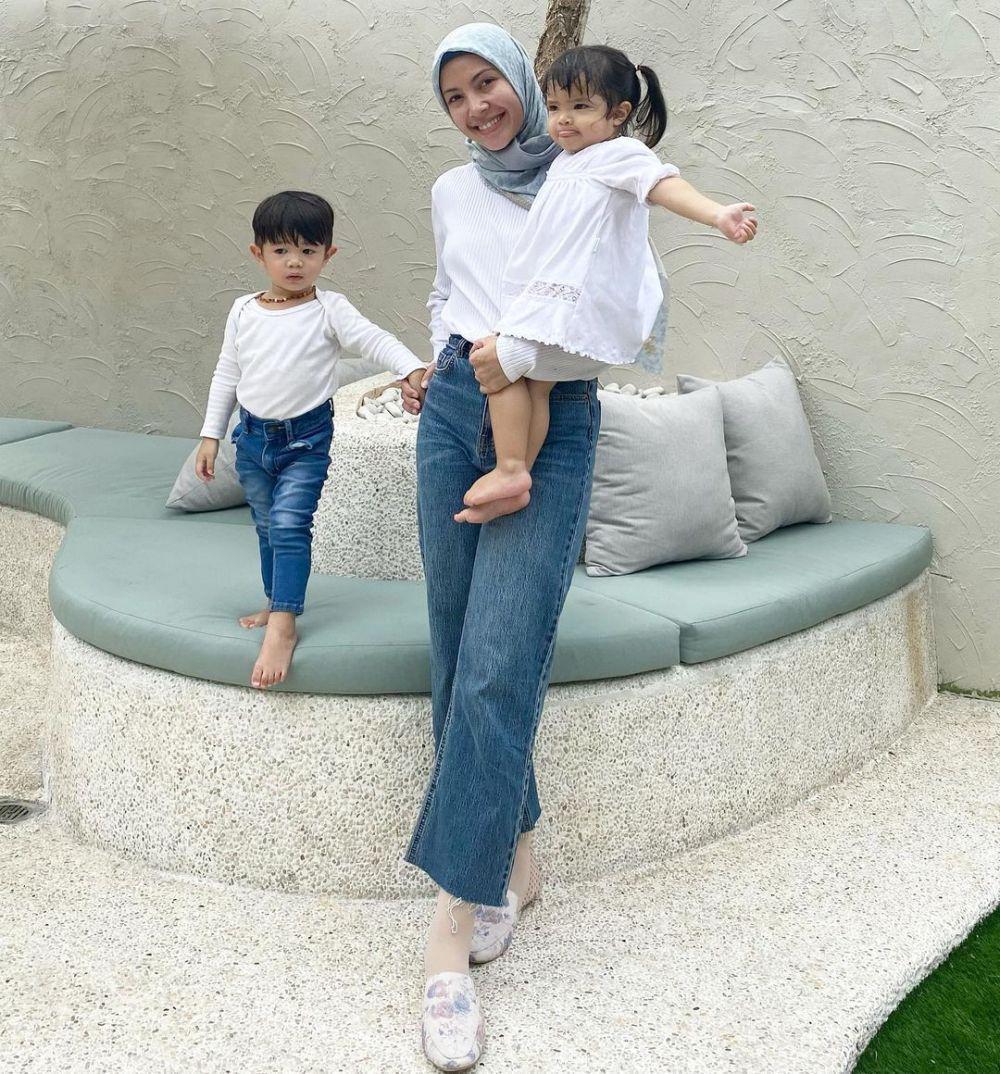 Ratna Galih (instagram.com/ratnagalih)