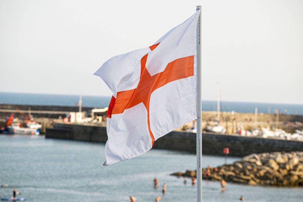 bendera Inggris (pixabay.com/markjhemmings9)