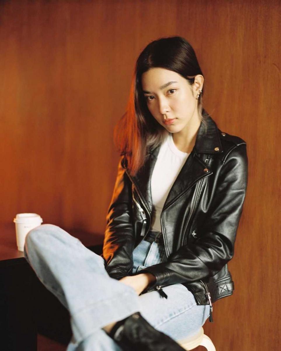 Celana jeans ala Mo Monchanok (instagram.com/momonchanok)