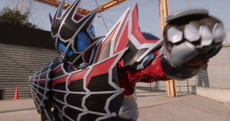 Hiromi Kadota sebagai Kamen Rider Demons. (Toei/Kamen Rider Revice)