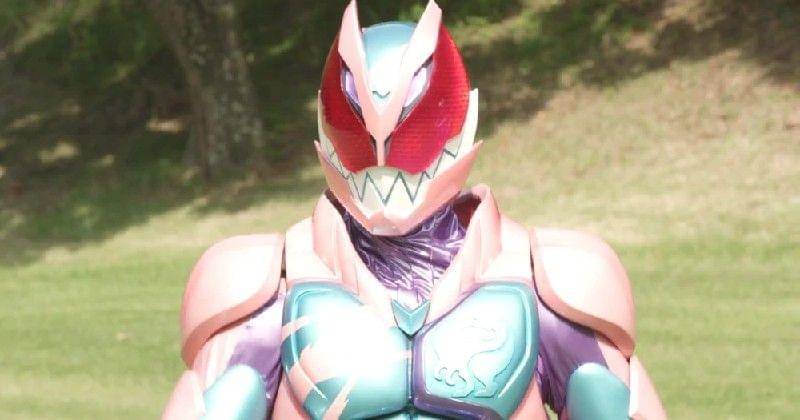 Ikki Igarashi sebagai Kamen Rider Revi. (Toei/Kamen Rider Revice)