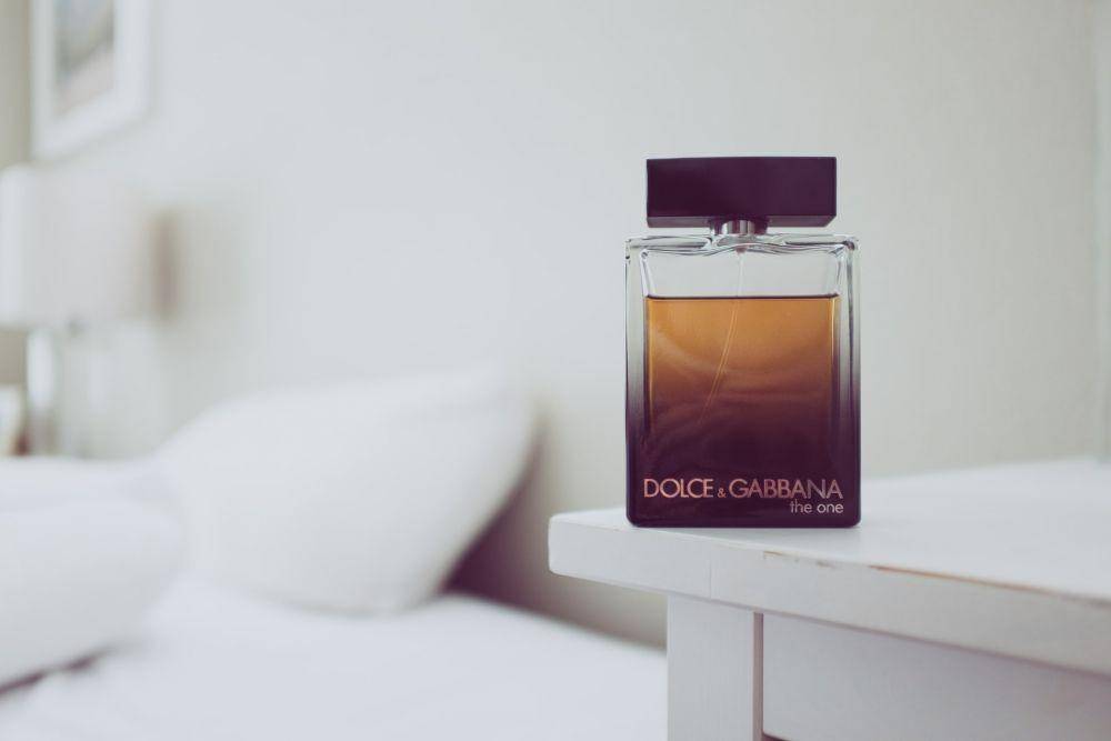 Ilustrasi parfum pria (unsplash.com/NeONBRAND)