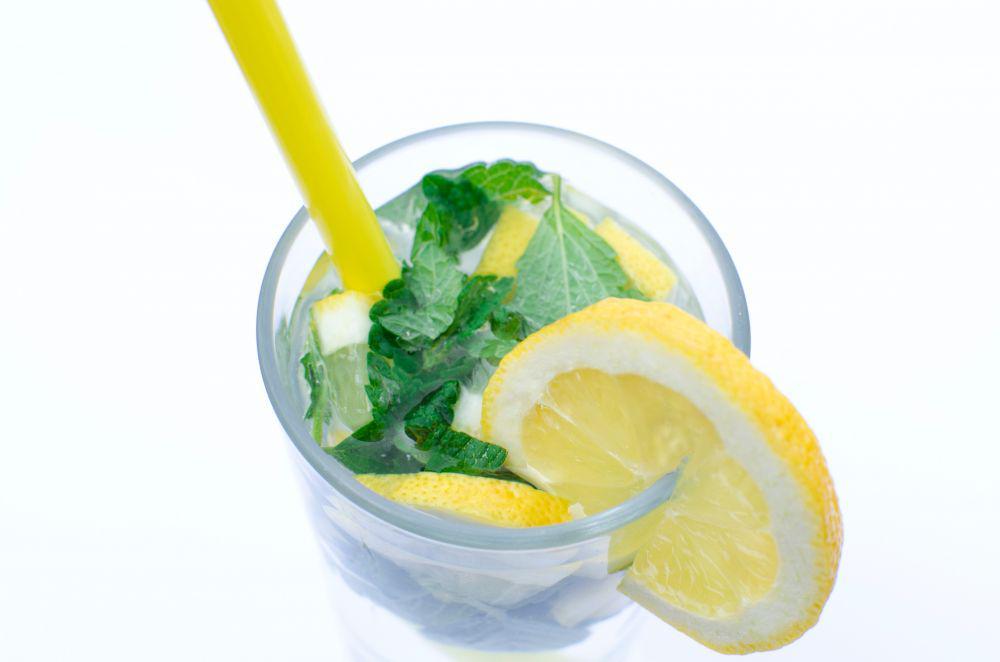 ilustrasi lemongrass lemonade (pexels.com/Lukas)