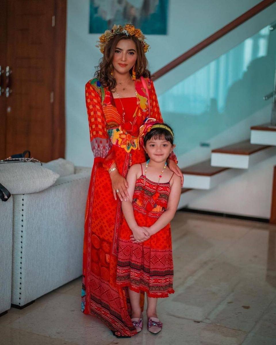 OOTD Kompak Ibu dan Anak ala Ashanty dan Arsy. (instagram,.com/ashanty_ash/)