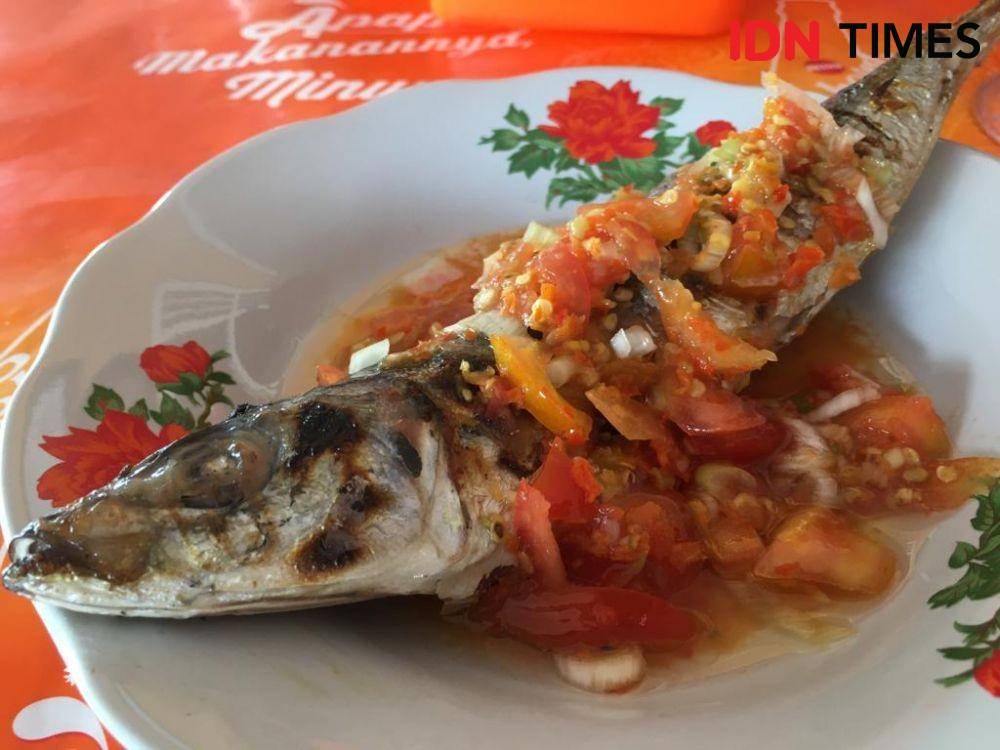 Ikan lajang di Rumah Makan Sakinah si Gorontalo. (IDN Times/Irfan Fathurohman)