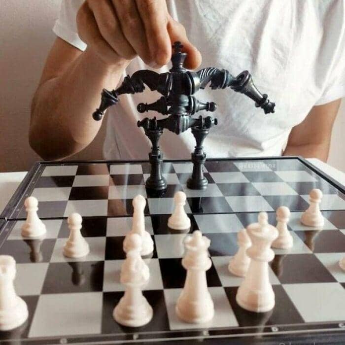 potret absurd "tantangan diterima" (reddit.com/high_lemon)
