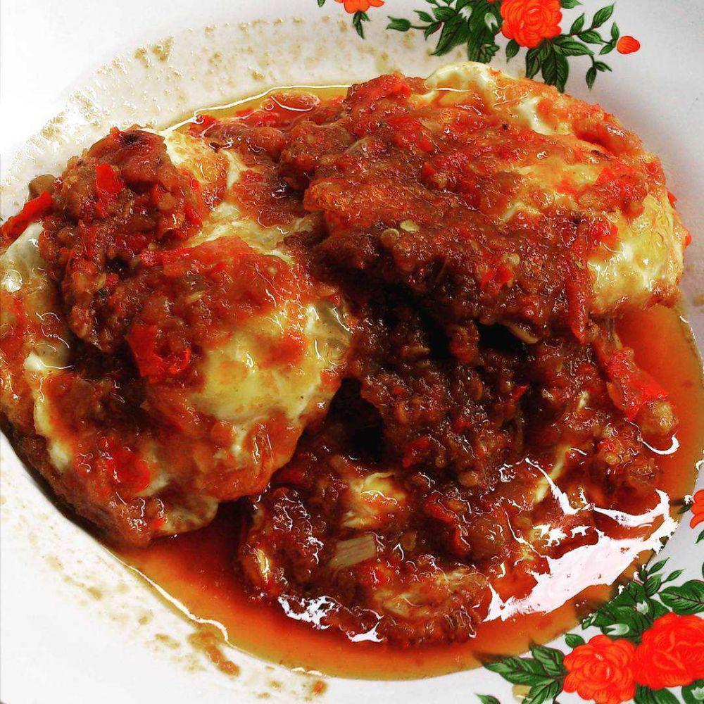 Resep Telur Ceplok Balado dan Cara Membuatnya