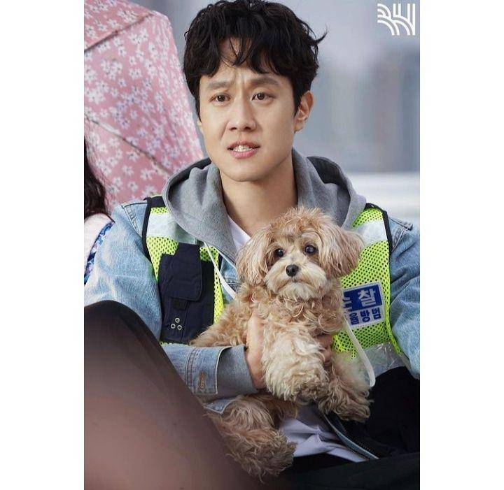 Jung Woo (instagram.com/bhent_official)