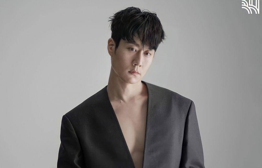 Jung Woo (instagram.com/bhent_official)