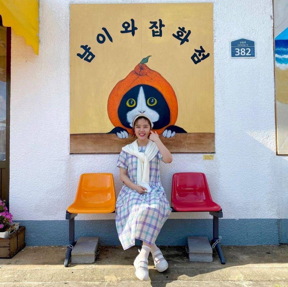 Kim Hyang Gi (instagram.com/kimsmell1)