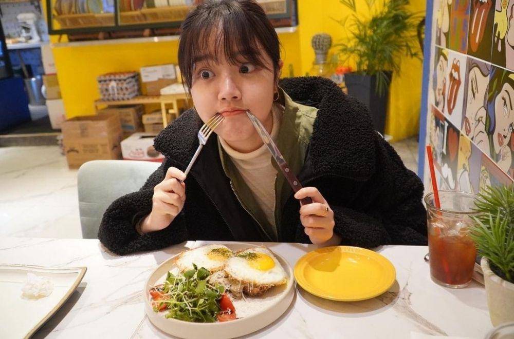 Kim Hyang Gi (instagram.com/kimsmell1)