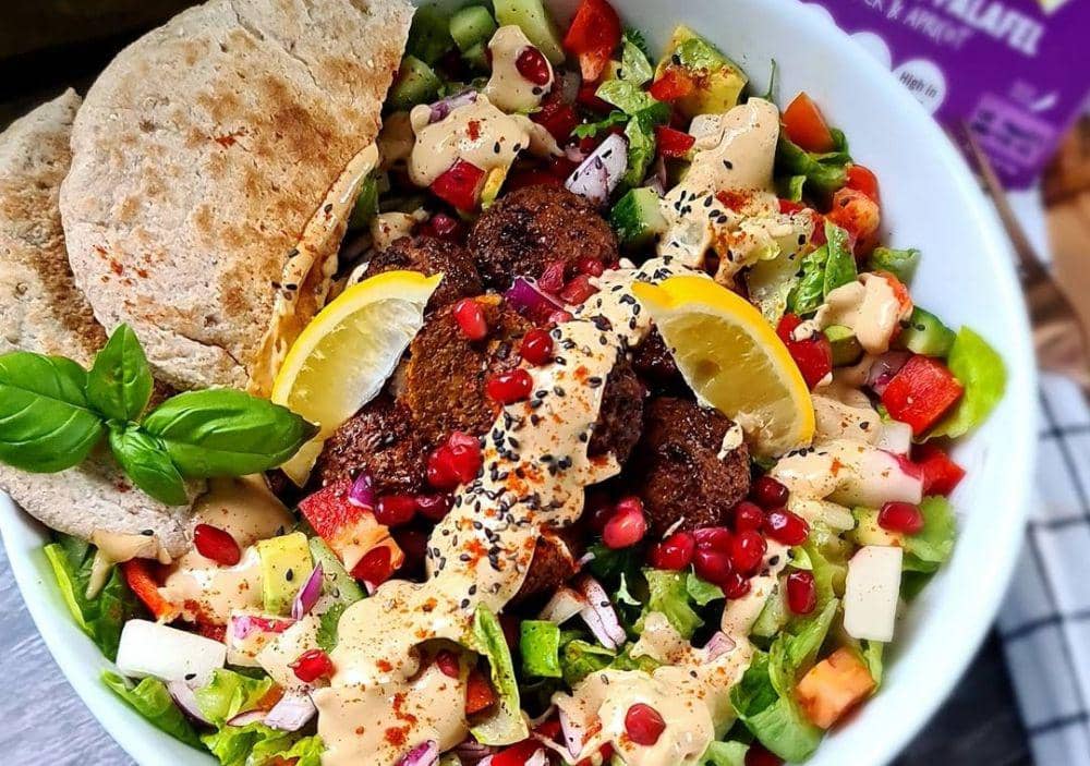 Israeli salad (instagram.com/aaroncaldervegan)