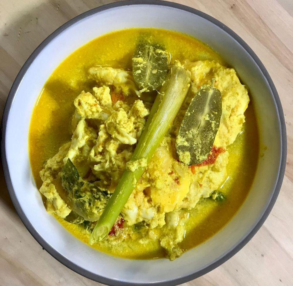 masak lemak (instagram.com/chefnaem)