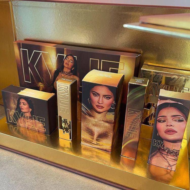 potret produk Kylie Cosmetics (instagram.com/kyliecosmetics)