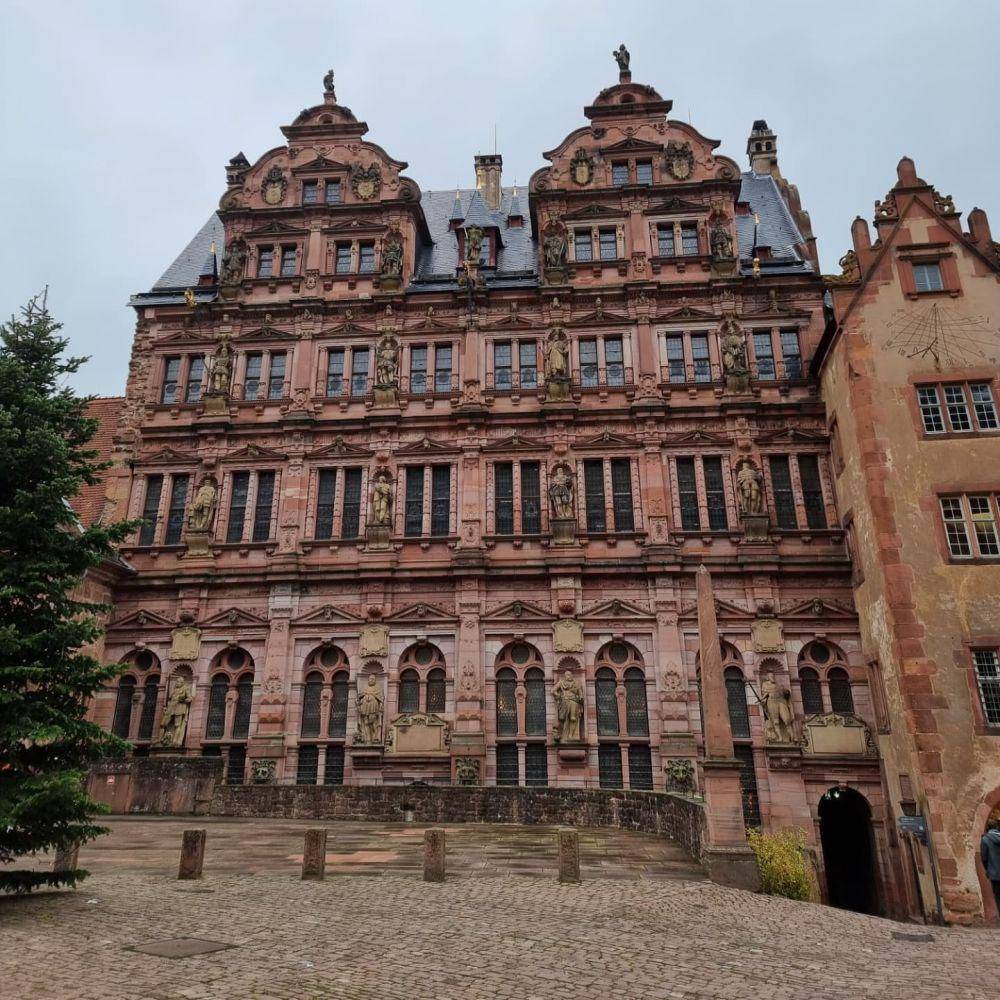 Kastil Heidelberg Jerman (instagram.com/juliaprib_smoky)