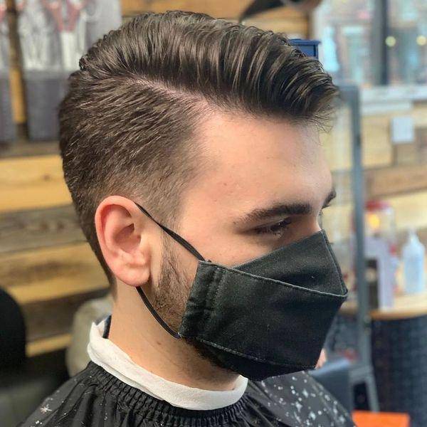 Iustrasi gaya rambut side part pompadour (instagram.com/rns.cortez)
