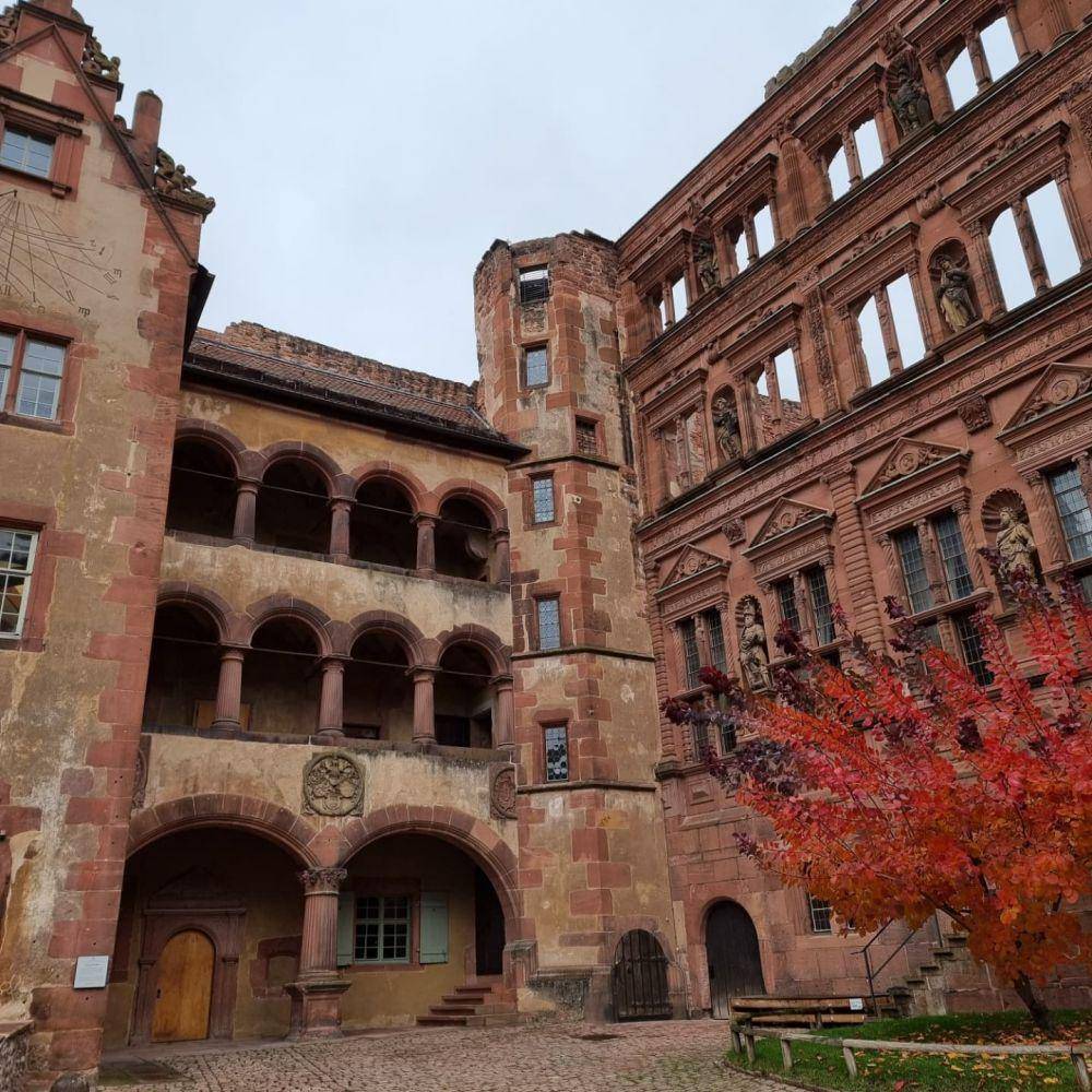 Kastil Heidelberg Jerman (instagram.com/juliaprib_smoky)