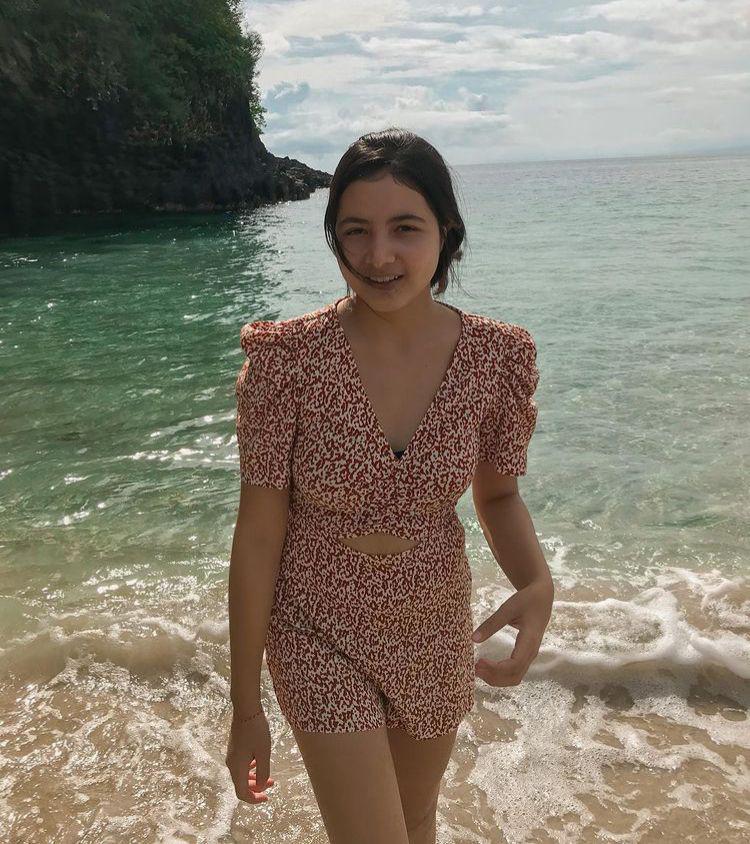 Bulan (Instagram.com/bulansutena)