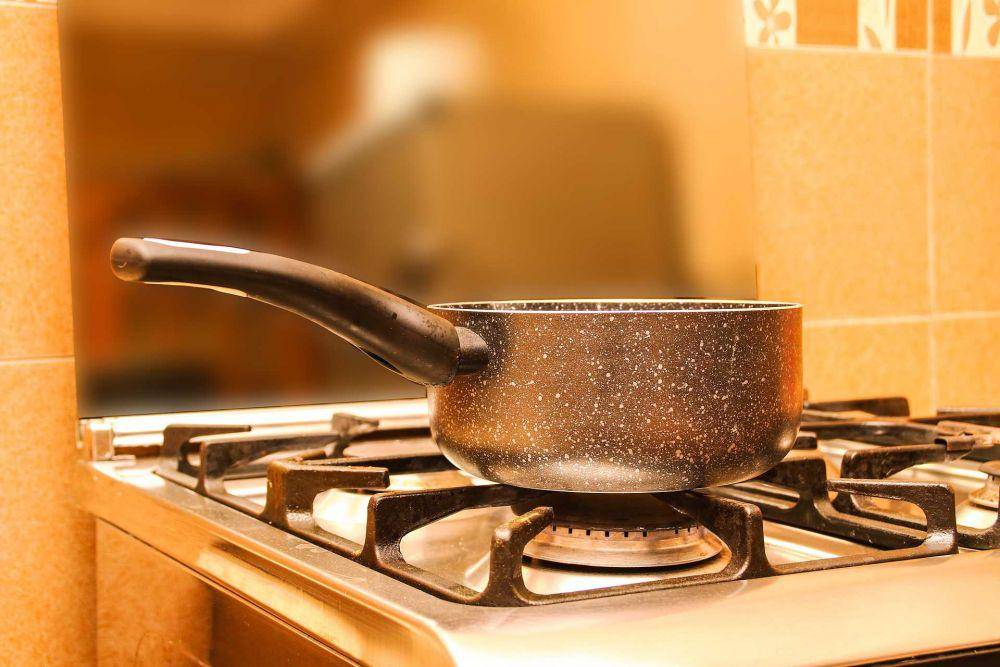 ilustrasi memasak air (pixabay.com/Three-shots)