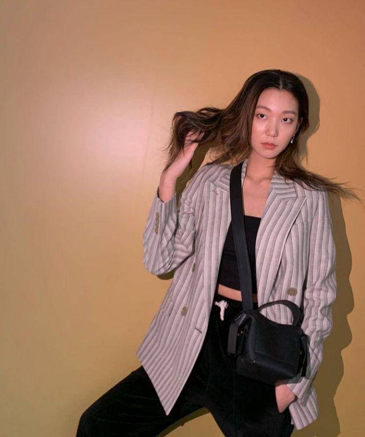 Lee Ho Jung (instagram.com/holly608)