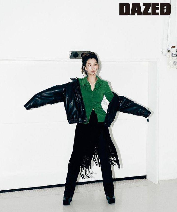 Lee Ho Jung (instagram.com/holly608)