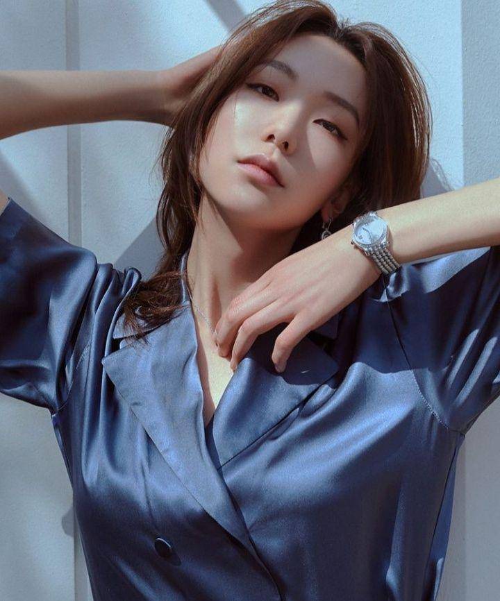 Lee Ho Jung (instagram.com/holly608)