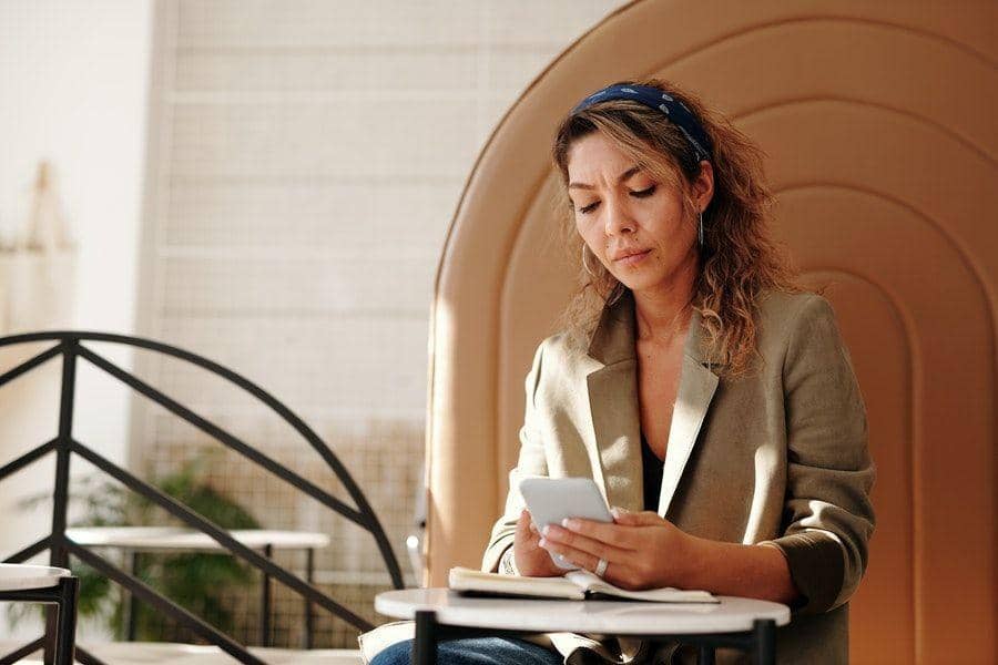 ilustrasi business woman (pexels.com/@marcus-aurelius)