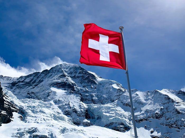 Swiss Tolak Penguatan Biodiversity dan Reformasi Pensiun