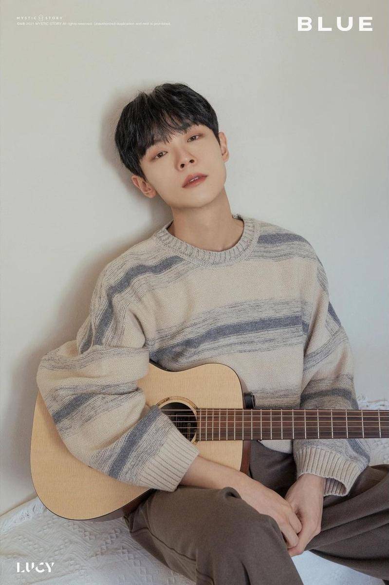 photo teaser mini album Lucy Band Blue (instagram.com/band_lucy)