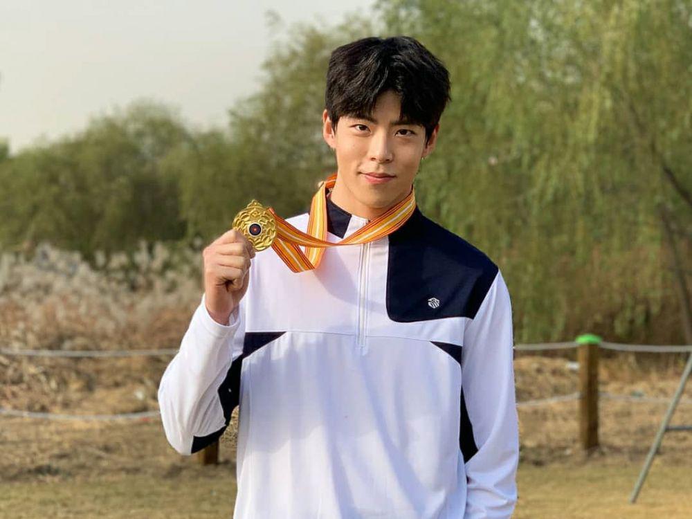 7 Aktor Korea yang Langganan Jadi Pemeran Pendukung Sejak Debut