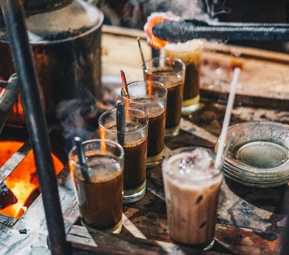 kopi joss (instagram.com/jogjaseni)