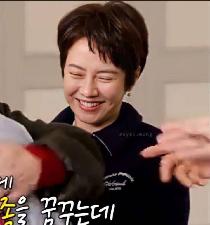 potret Song Ji Hyo (instagram.com/love_mongjihyoo)