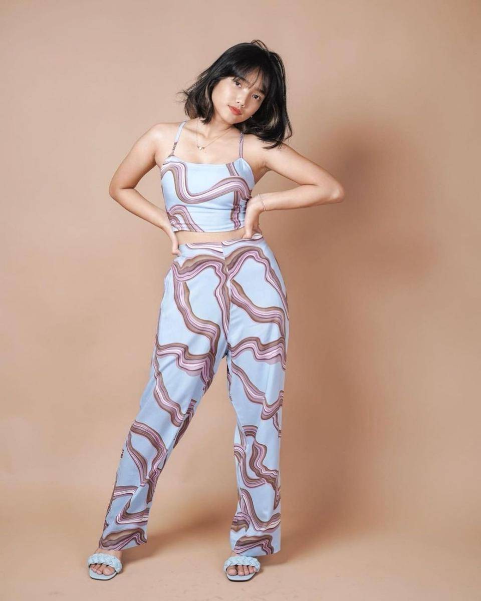 OOTD Fuji (instagram.com/vanesza.wear)