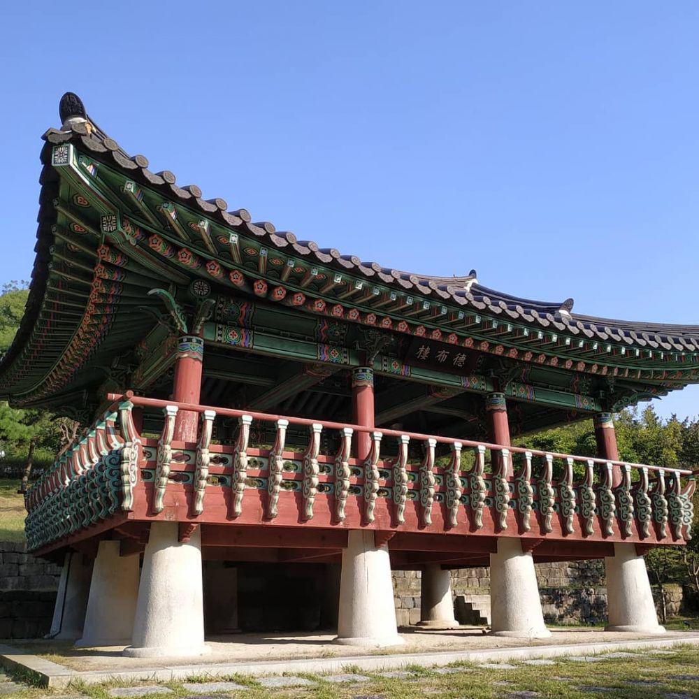 Uam Historic Park (instagram.com/_vi.02_)