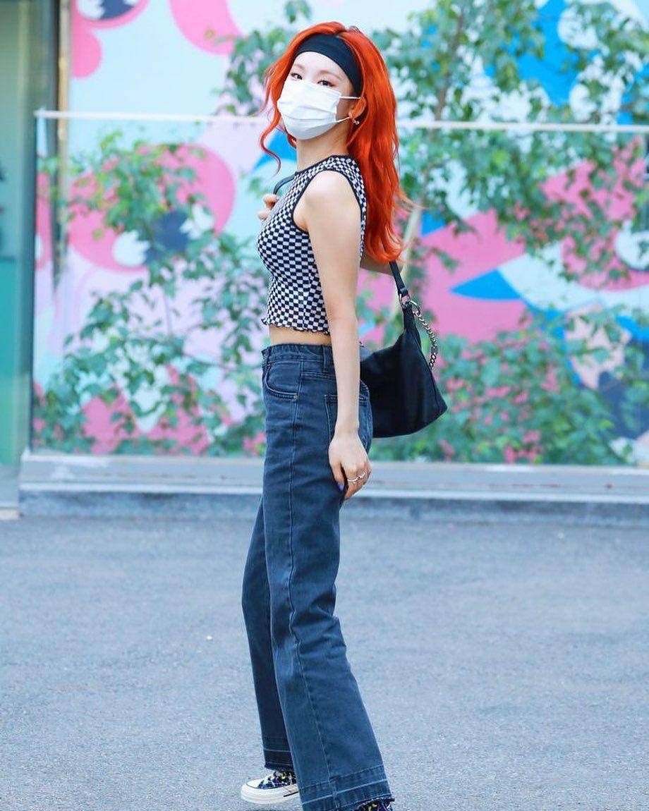 Outfit Yeji ITZY (instagram.com/itzyoutfits)