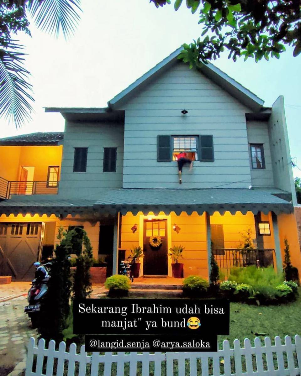 potret terbaru rumah Arya Saloka (Instagram.com/aryasaloka_putriannesaloka)