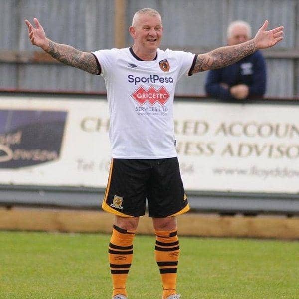 Dean Windass melakoni salah satu pertandingan persahabatan. (instagram.com/deanowindass)