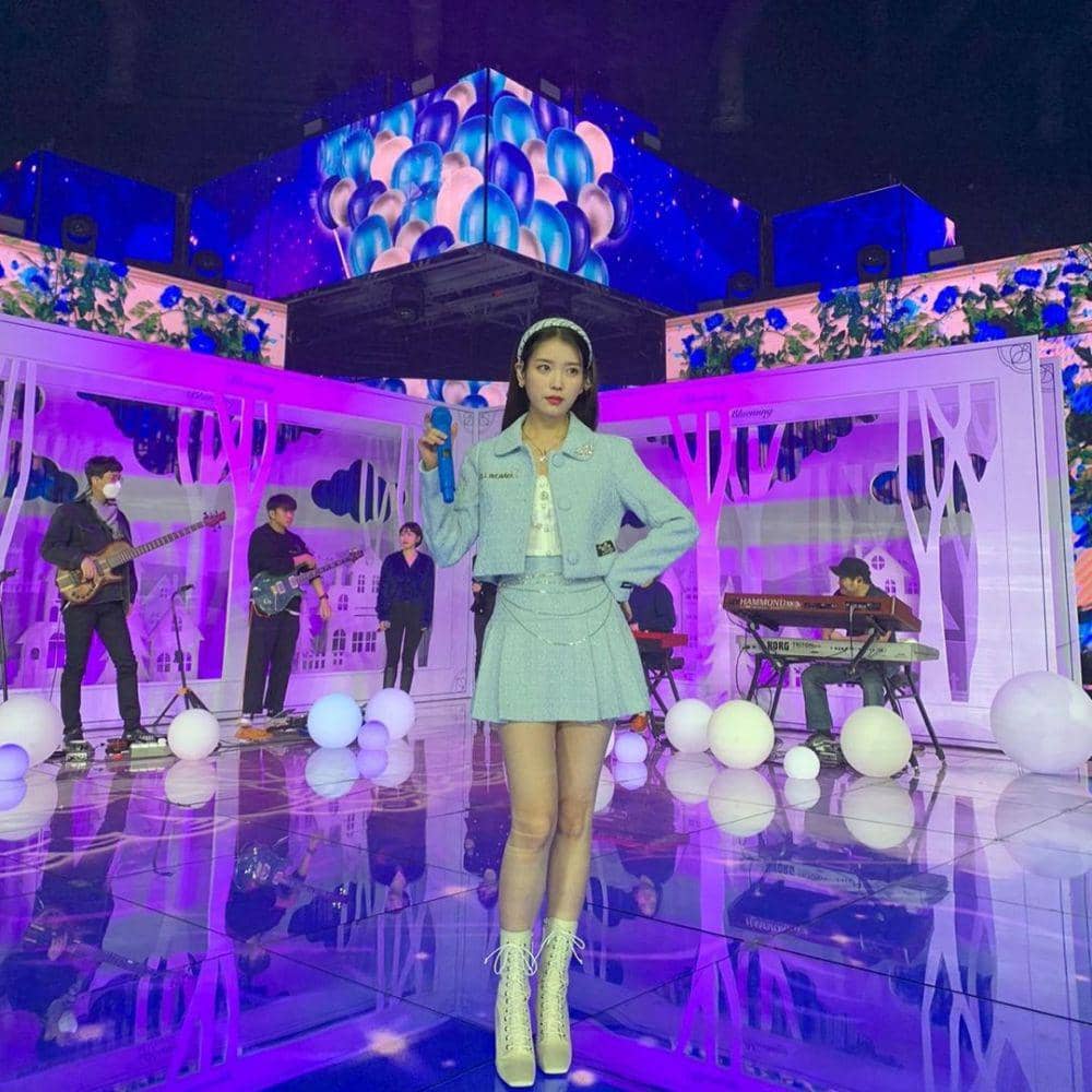 IU (instagram.com/dlwlrma)