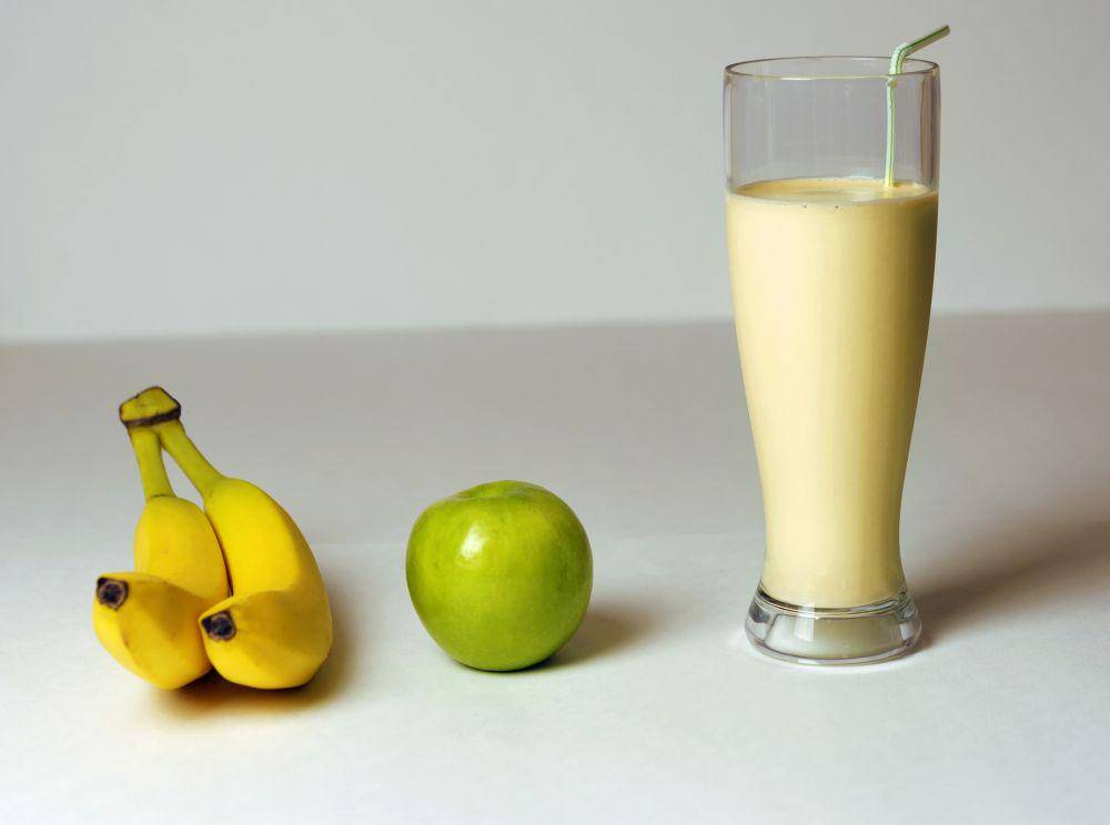 ilustrasi banana pudding milkshake (pixabay.com/ImagesBG)