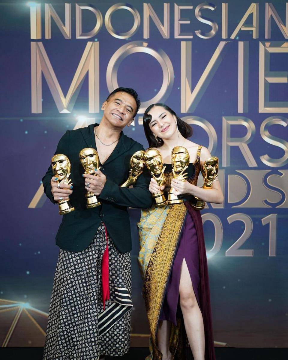 potret Beby Tsabina bersama Donny Damara (instagram.com/bebytsabina)