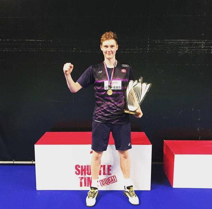 Viktor Axelsen, juara Dubai World Superseries Finals 2016 (instagram.com/viktoraxelsen)