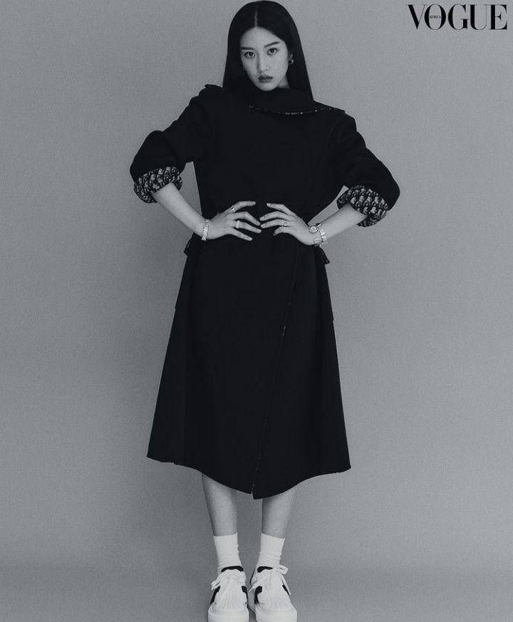 Moon Ga Young (instagram.com/m_kayoung)