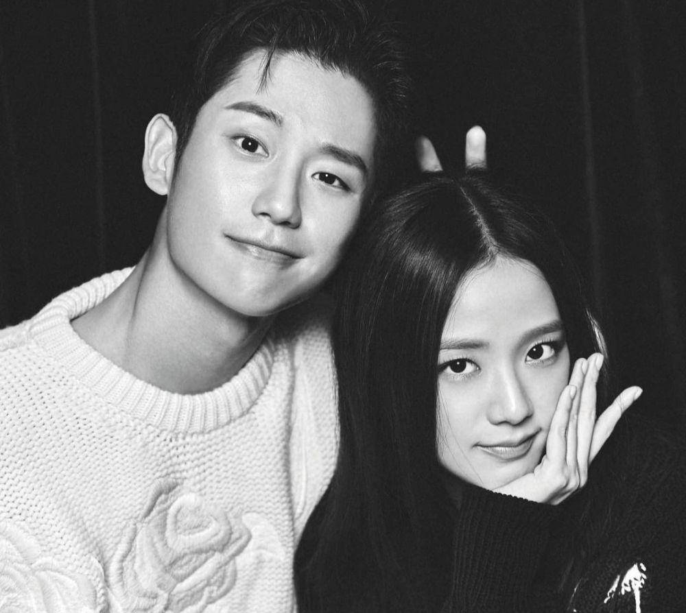 potret mesra Ji Soo dan Jung Hae In (dok. jTBC/Snowdrop)