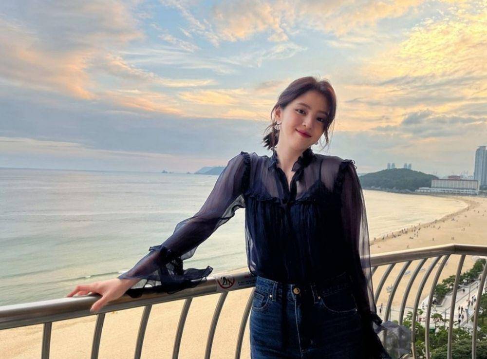 Han So Hee (instagram.com/xeesoxee)