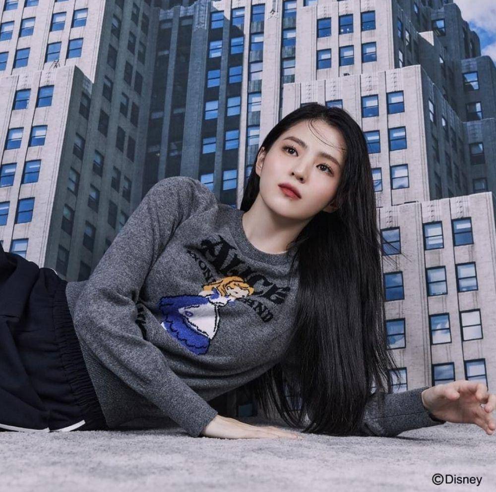 Han So Hee (instagram.com/xeesoxee)