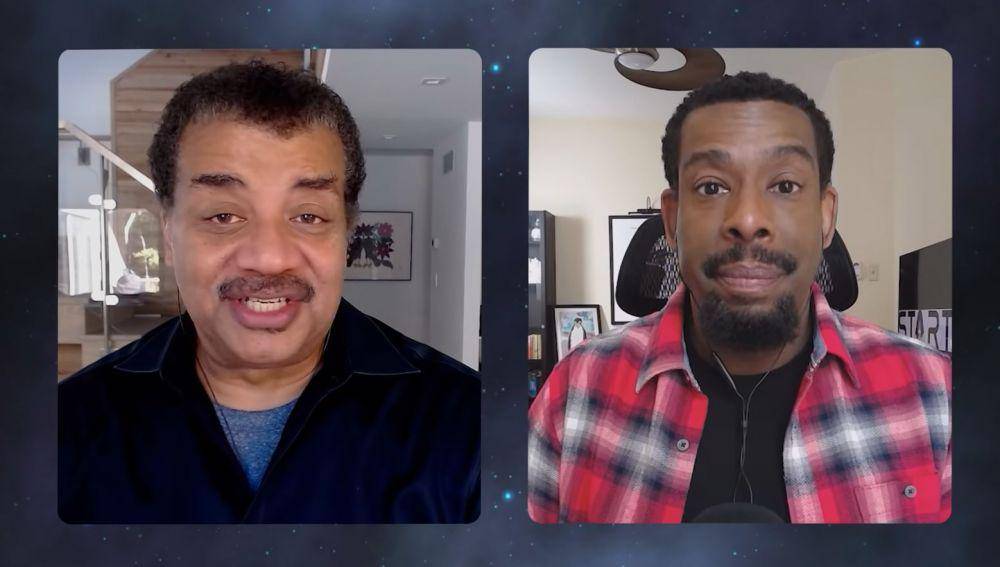 Neil deGrasse Tyson berbincang dengan Chuck Nice dalam podcast StarTalk (YouTube.com/StarTalk)
