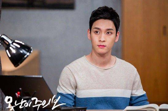 Choi Tae Joon menjadi Gong Hyeon Seok dalam drama Ugly Alert. (dok. SBS/Ugly Alert)